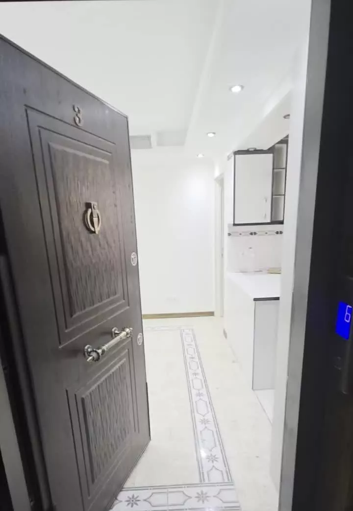 62 متر خیابان بهمن یار