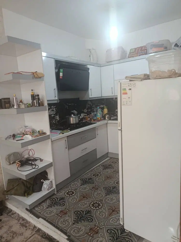 آپارتمان طبقه اول کوچه ۱متری