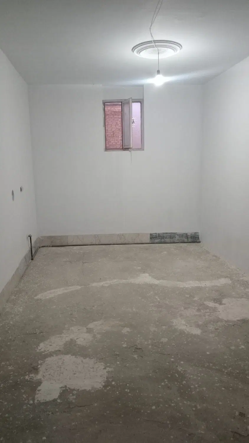 بصیر ۶ حاشیه  ۶۰ متری طبقه اول