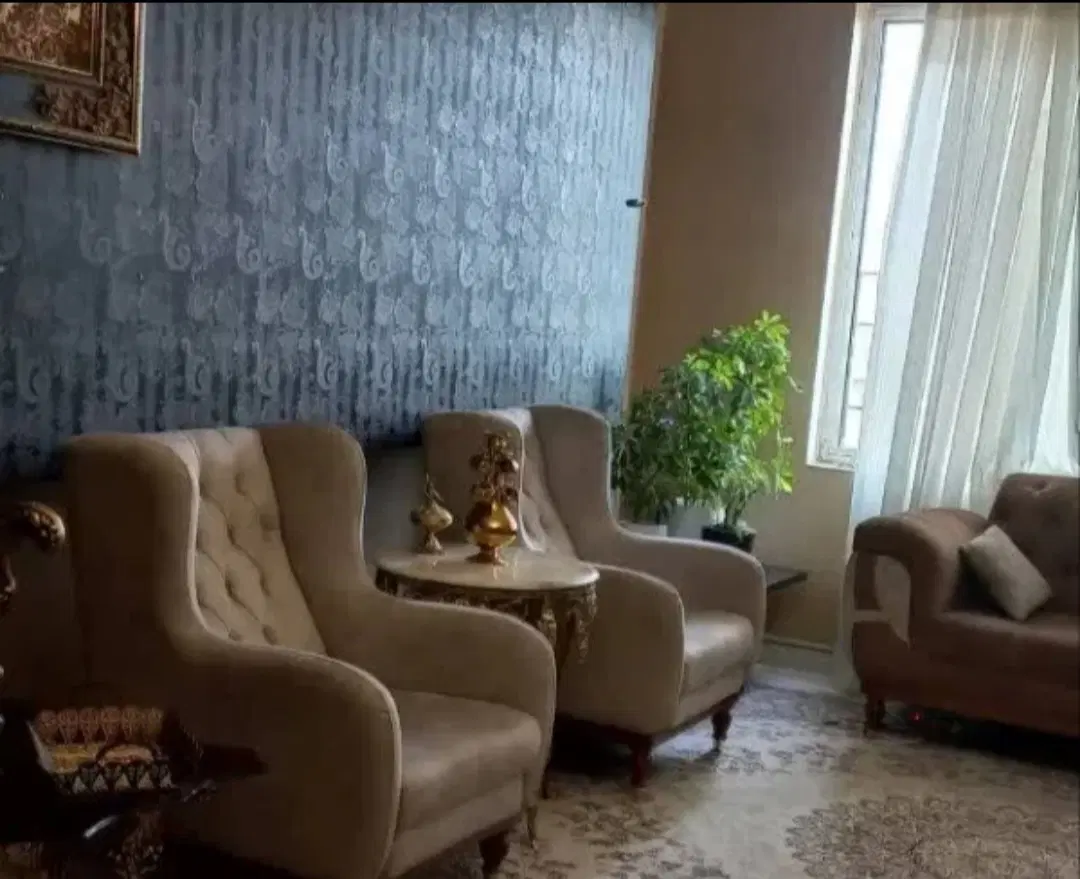 اجاره 86 متری بلوار خرم ابادی مجتمع میلاد