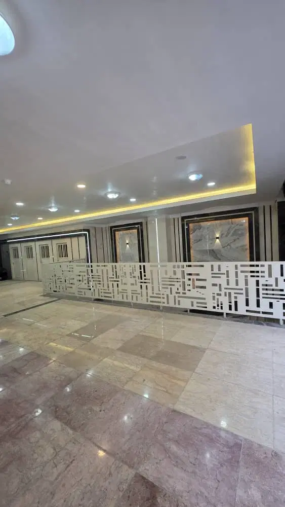 با ۹۰ متر دوخوابه فول اکازیون... ته ش رو  ببین