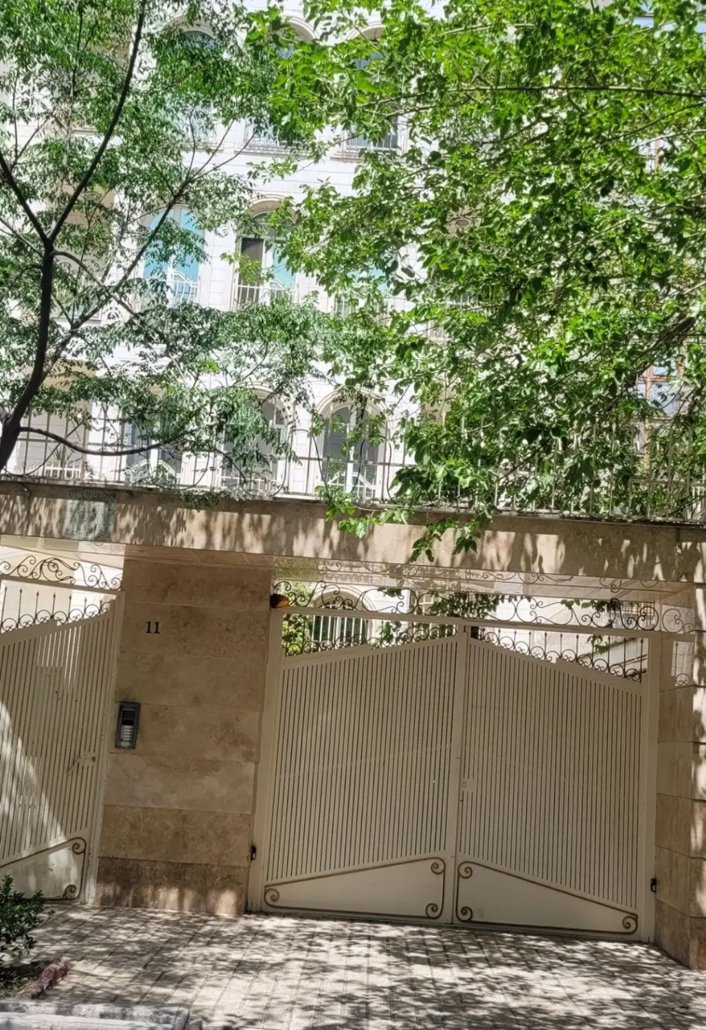 فروش یک دستگاه آپارتمان 154 متری
