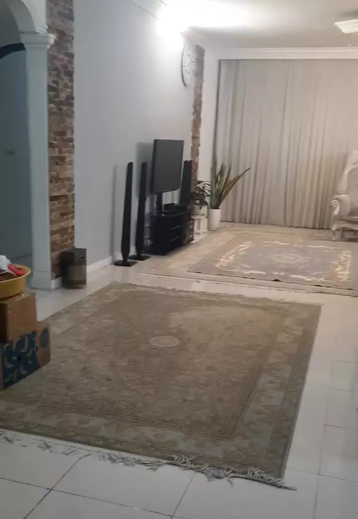 ۱۲۰متر دوخواب ط اول شریعتی شهرک غرب