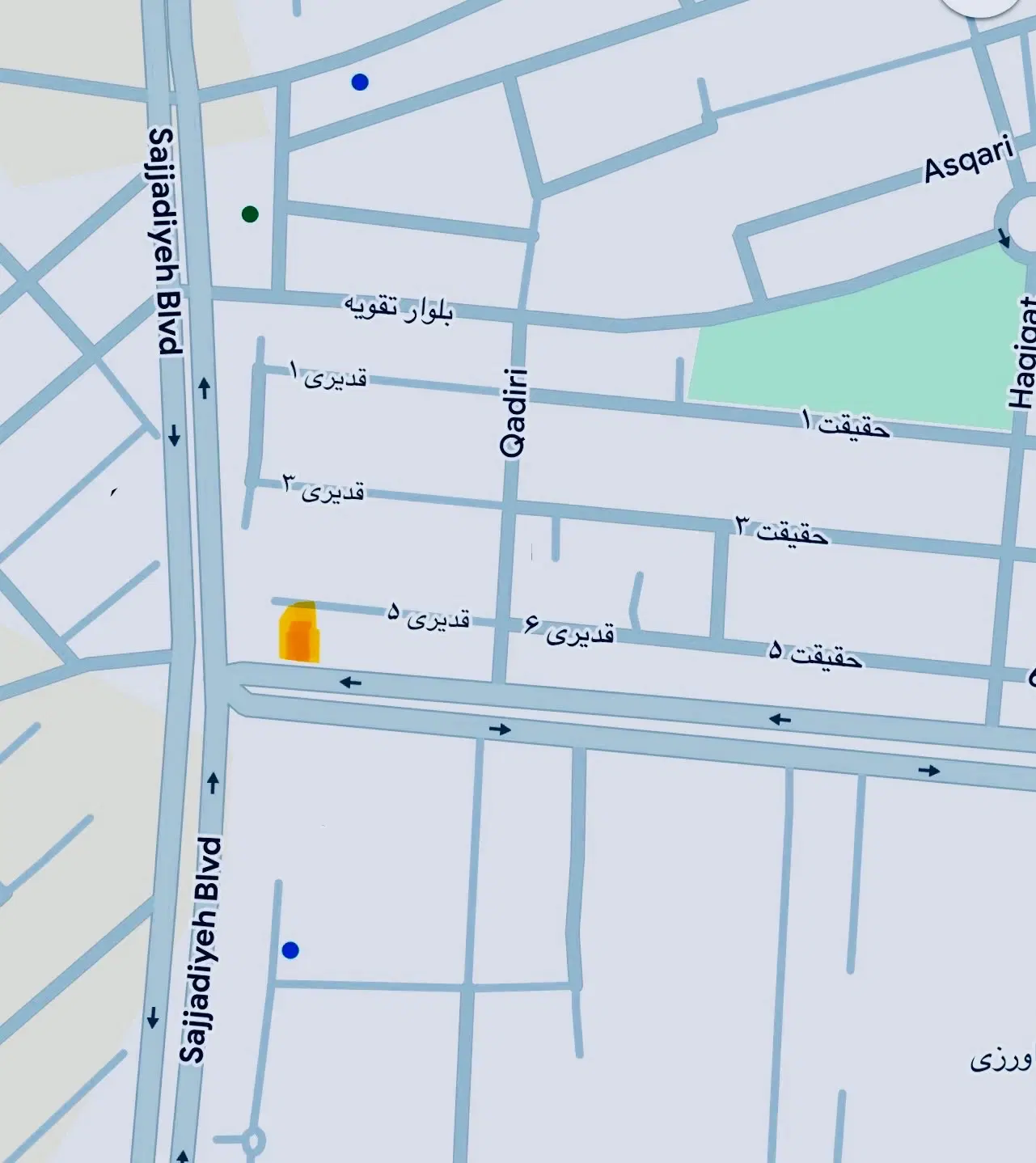 زمین ۳۰۰ متری مناسب ساخت و ساز