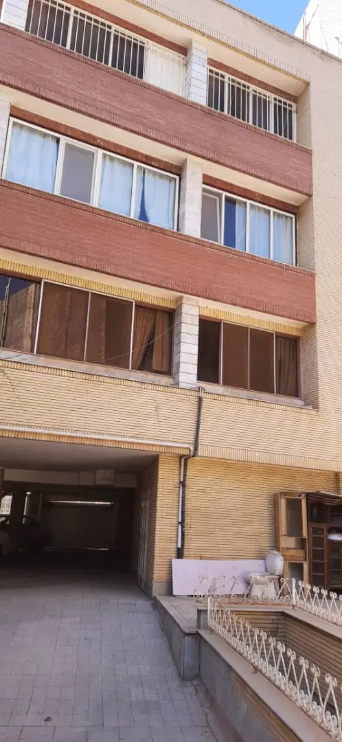 ویلایی سه طبقه الغدیر