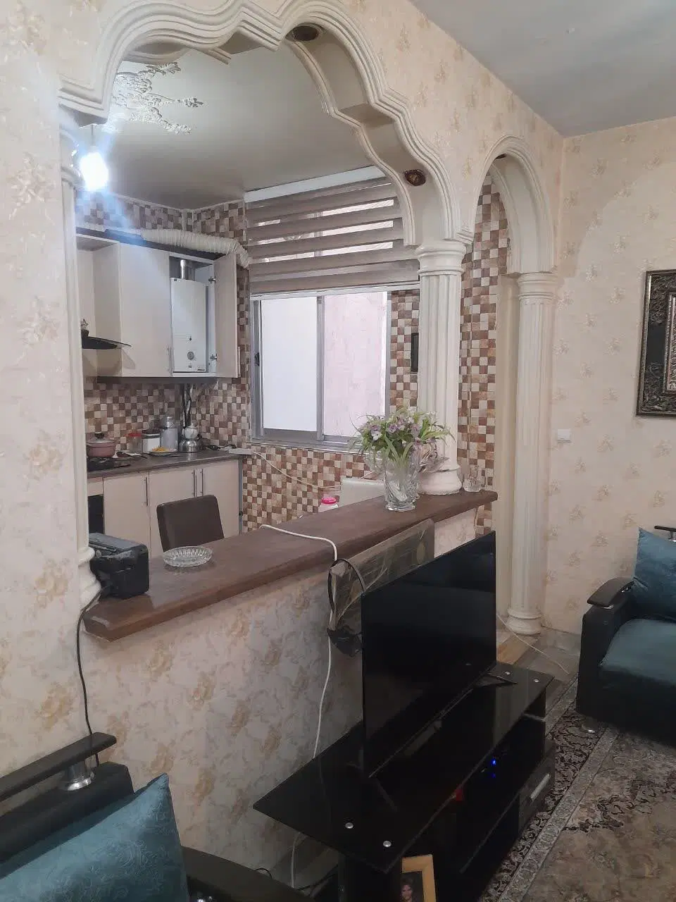 فروشی طبقه اول
