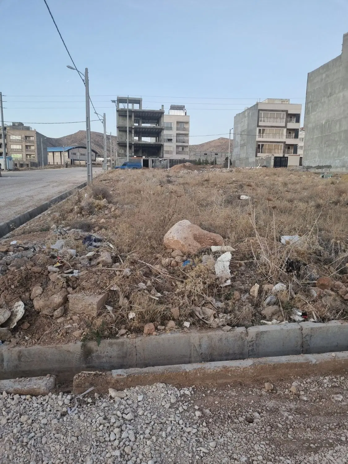 فروش زمین تجاری مسکونی فاز یک