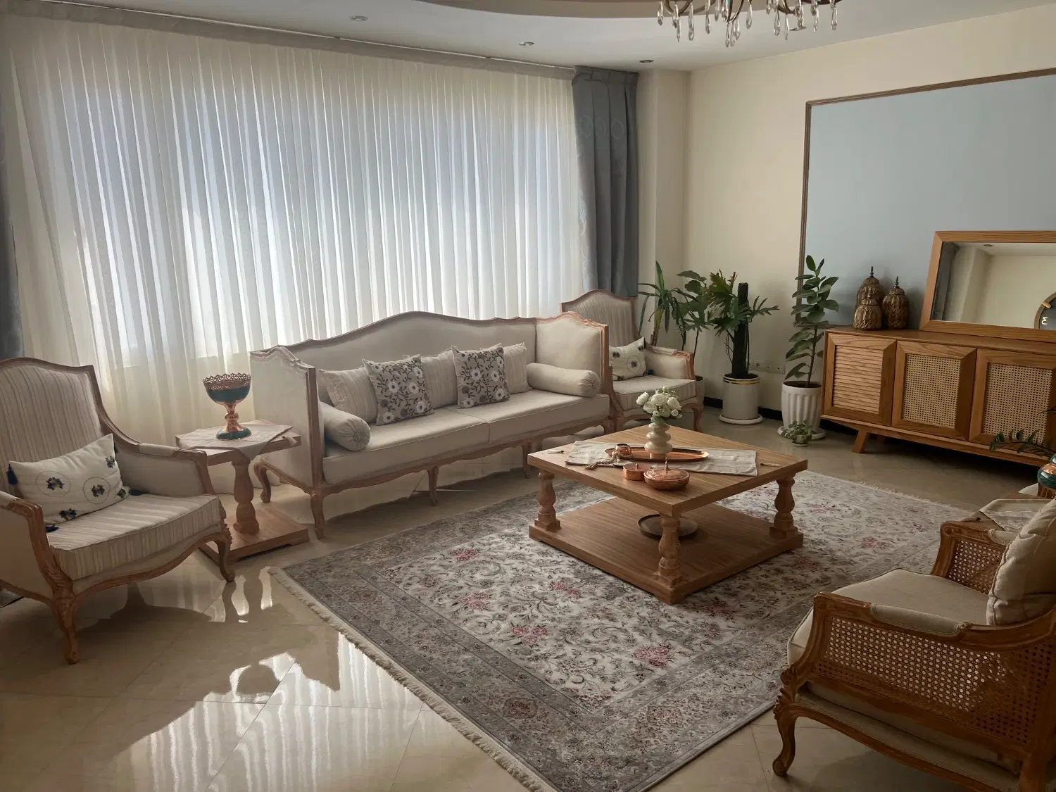 آپارتمان ۱۲۰ متری فول بازسازی فاز۴ مهرشهر