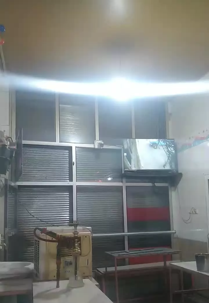 مغازه از من شغل از شما