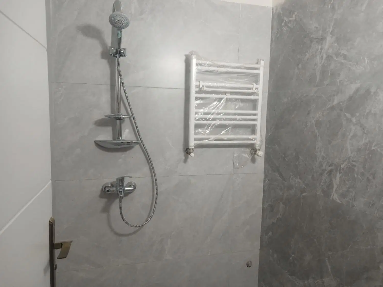 ۱۱۰متر نوساز پیروزی شکوفه درودیان
