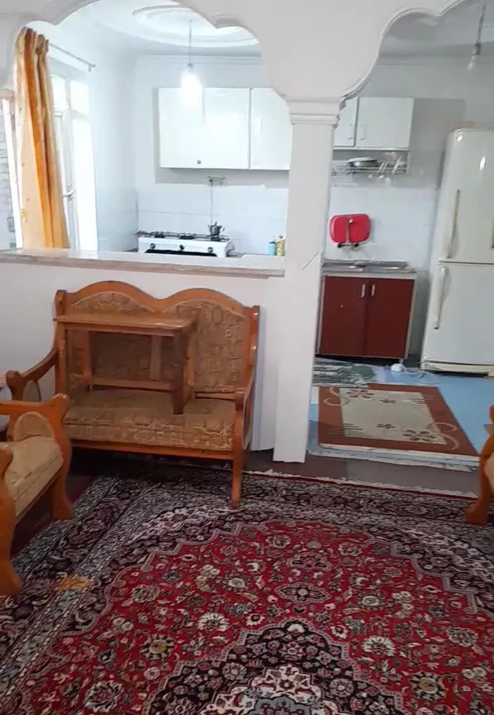 خانه.ویلایی.با‌مغازه.ومحوطه