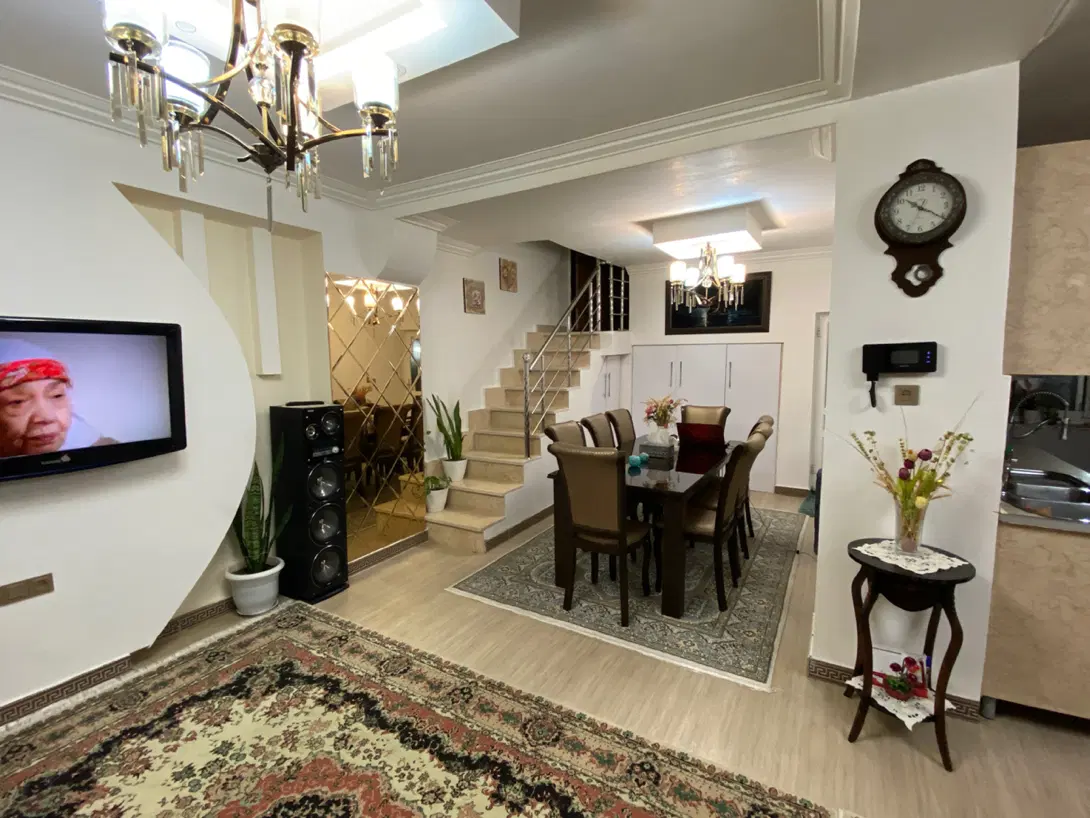 خانه ویلایی ۱۱۱ متر دوبلکس (خیابان ولکس)