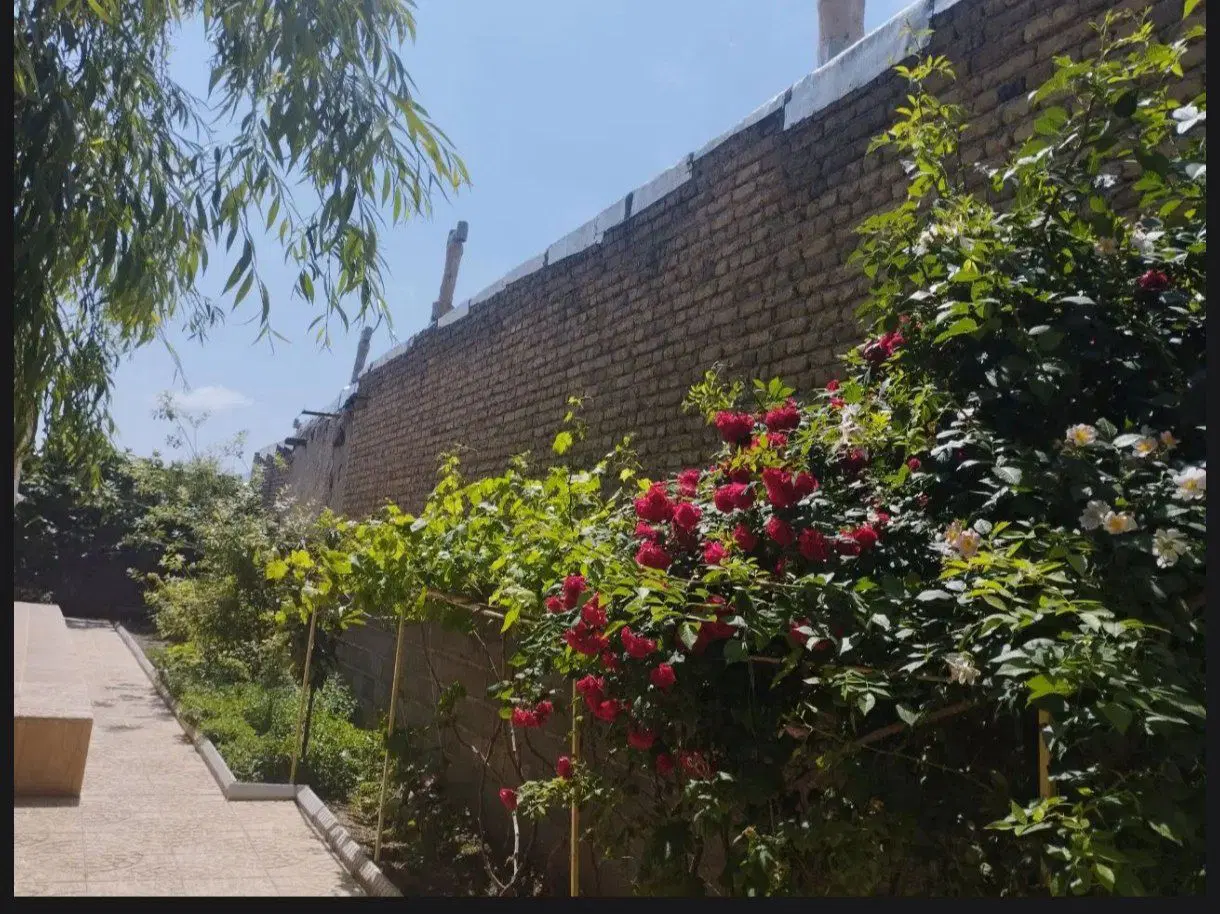 خونه در داخل روستا