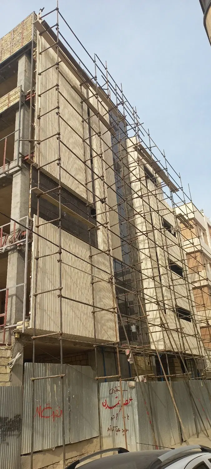 زمین با پروانه ساخت 1405