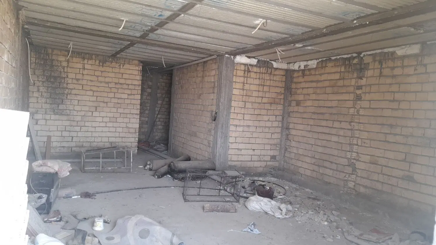 منزل نیمه کاره