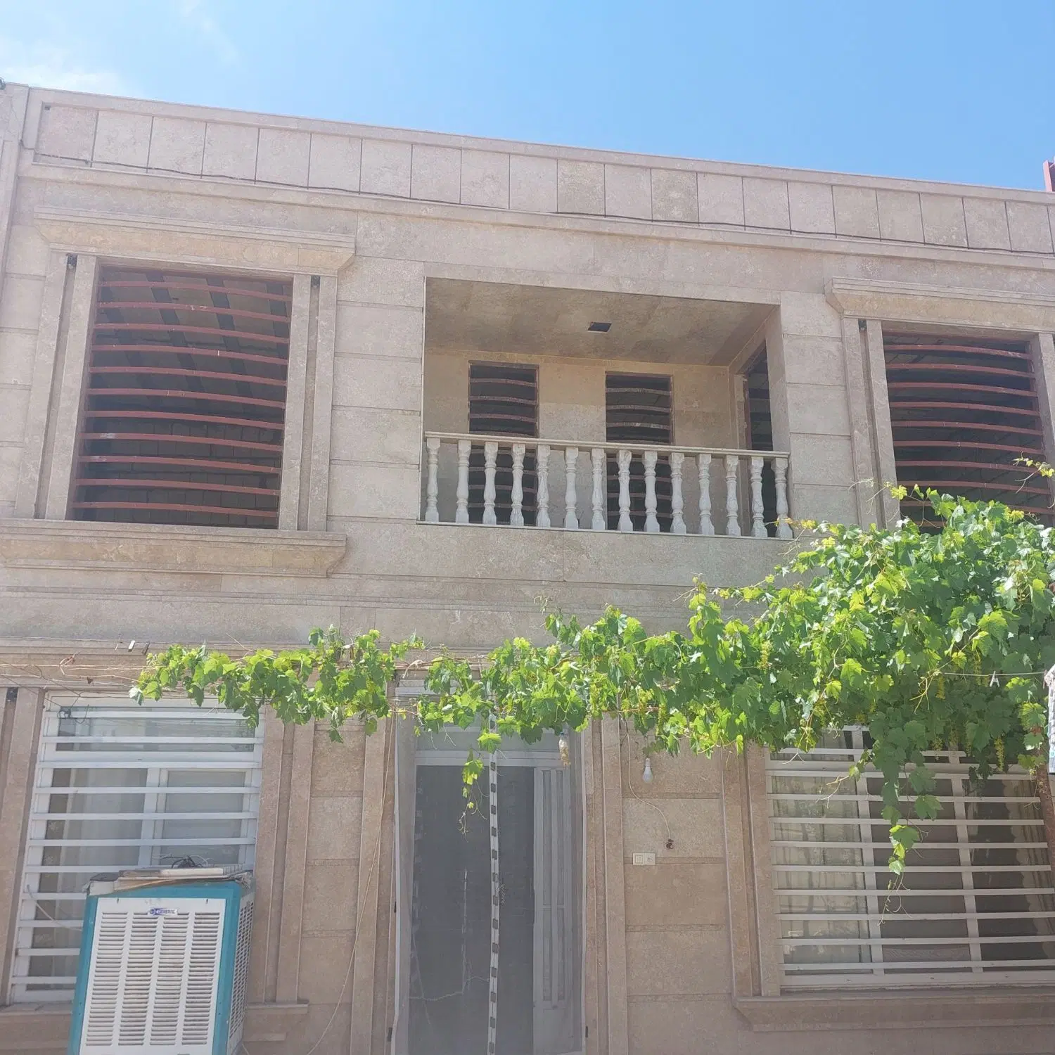 منزل مسکونی دوطبقه شهرک ثارالله با موقعیت خوب