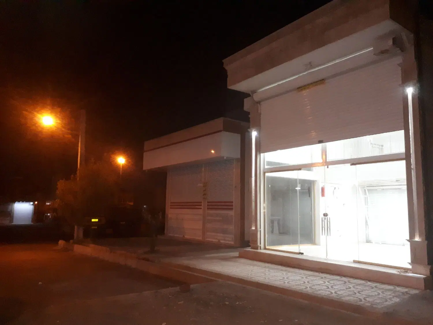 مغازه شیک سه بر