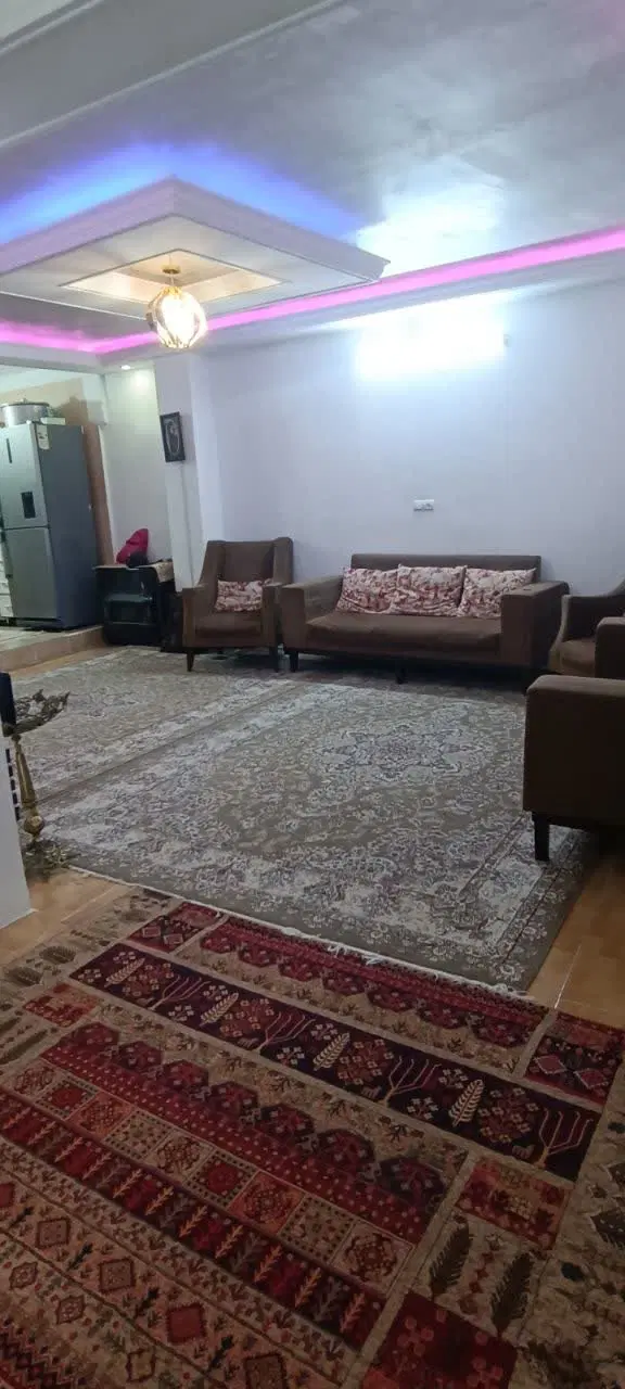 آپارتمان تمیز وعالی