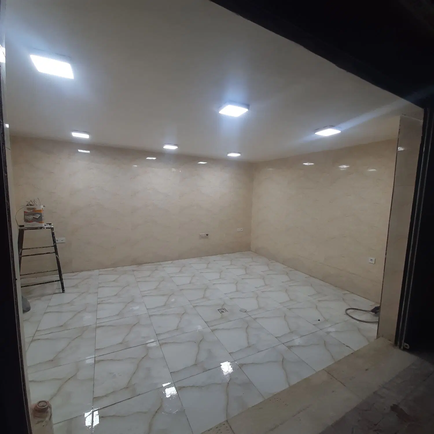 ۲۲متر نبش سندتکبرگ