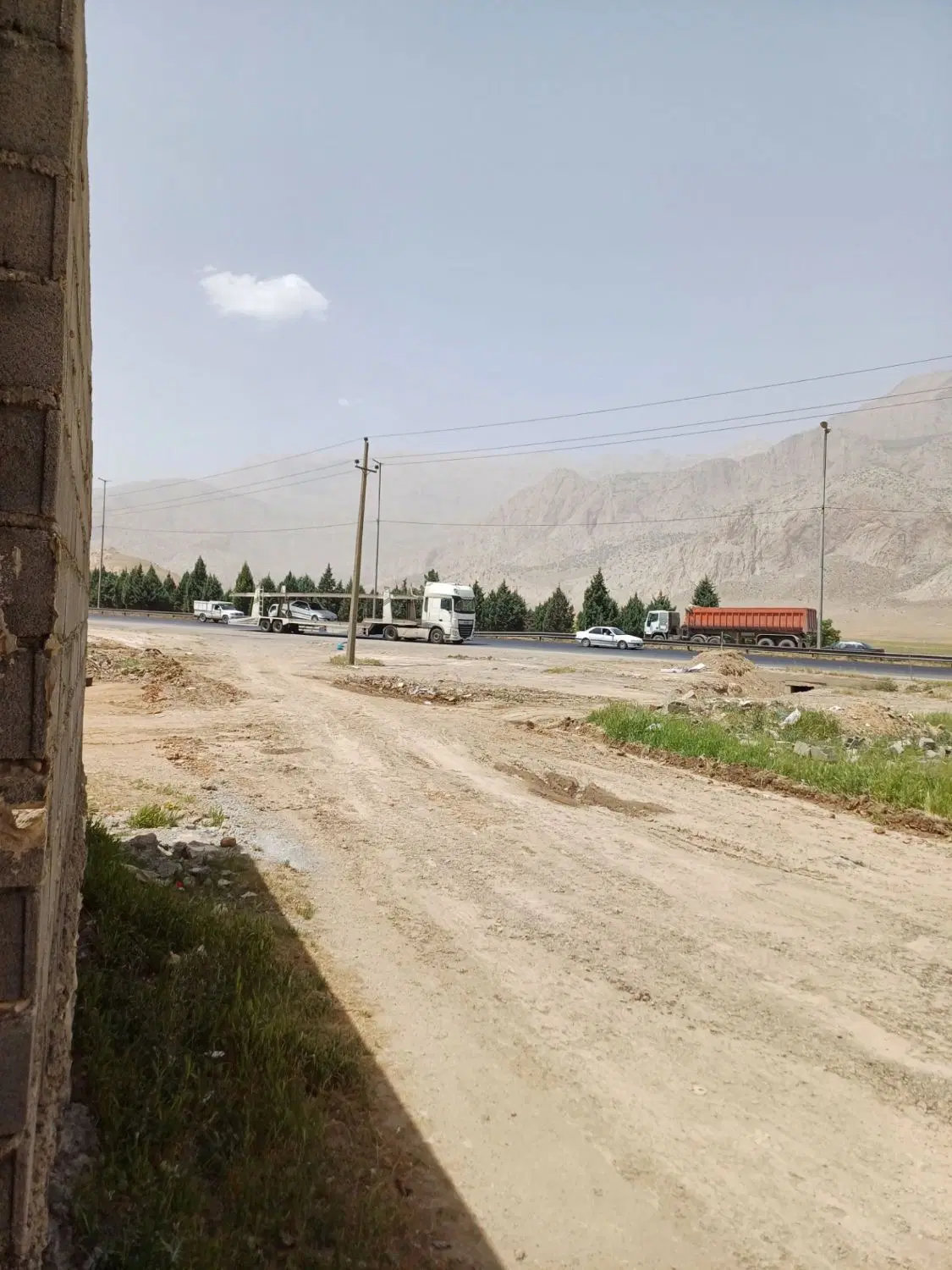 زمین جنب رخش جاده بیستون