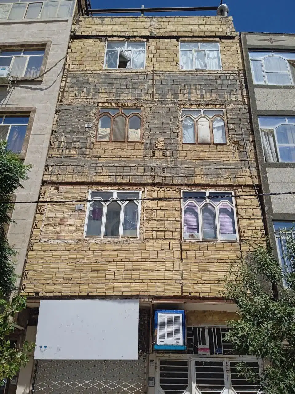 سفت کاری یادور قاب