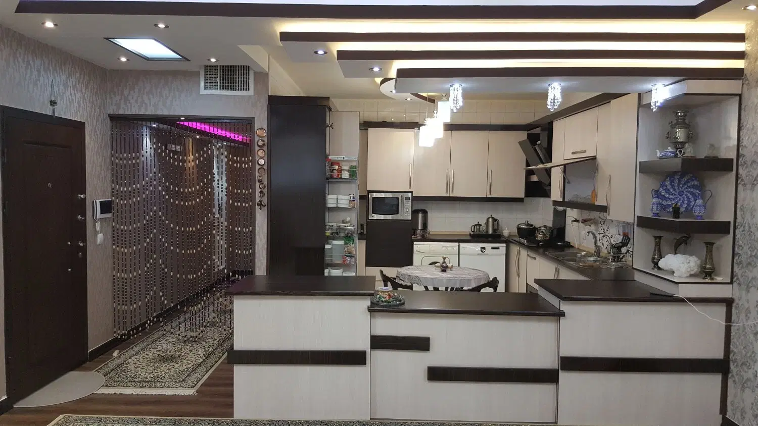 اجاره ۱۰۴ متری