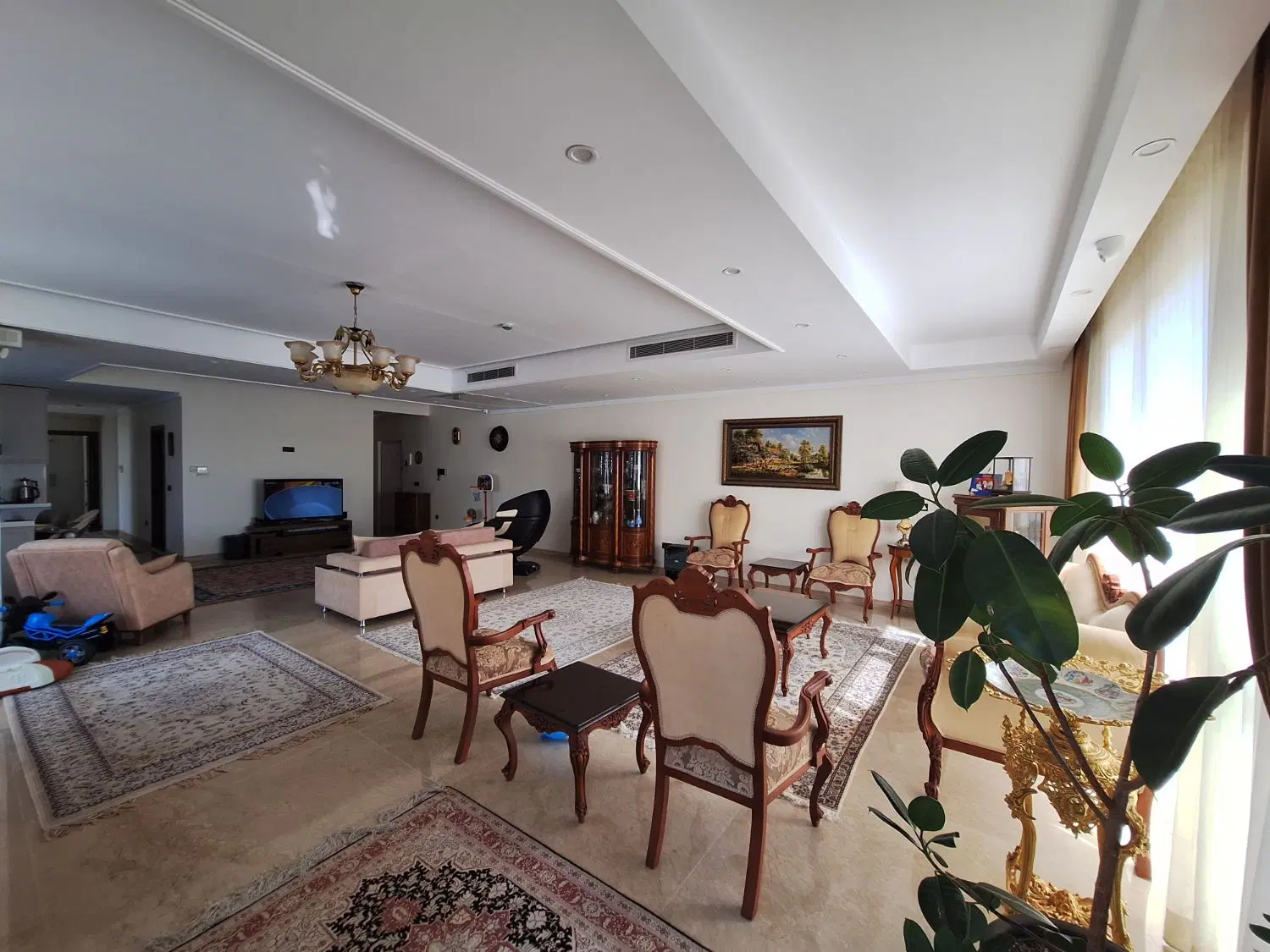 شریعتی  پل رومی  رضایی ۱۷۲ متر سه خواب