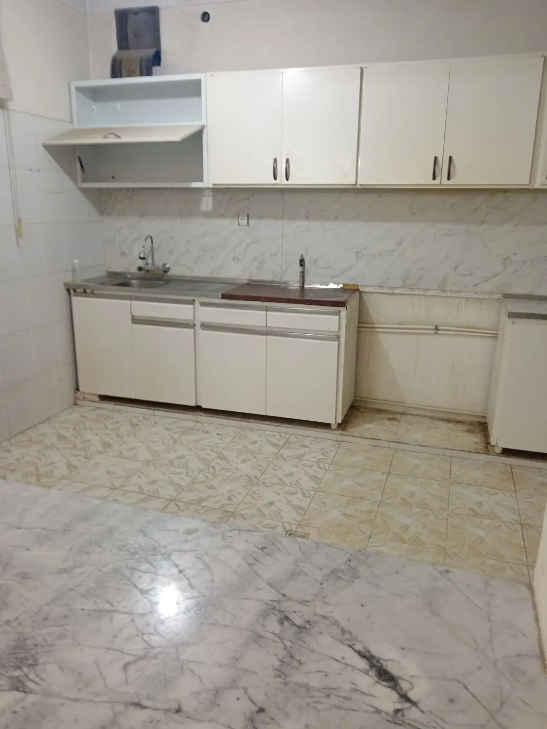 طبقه 110متری