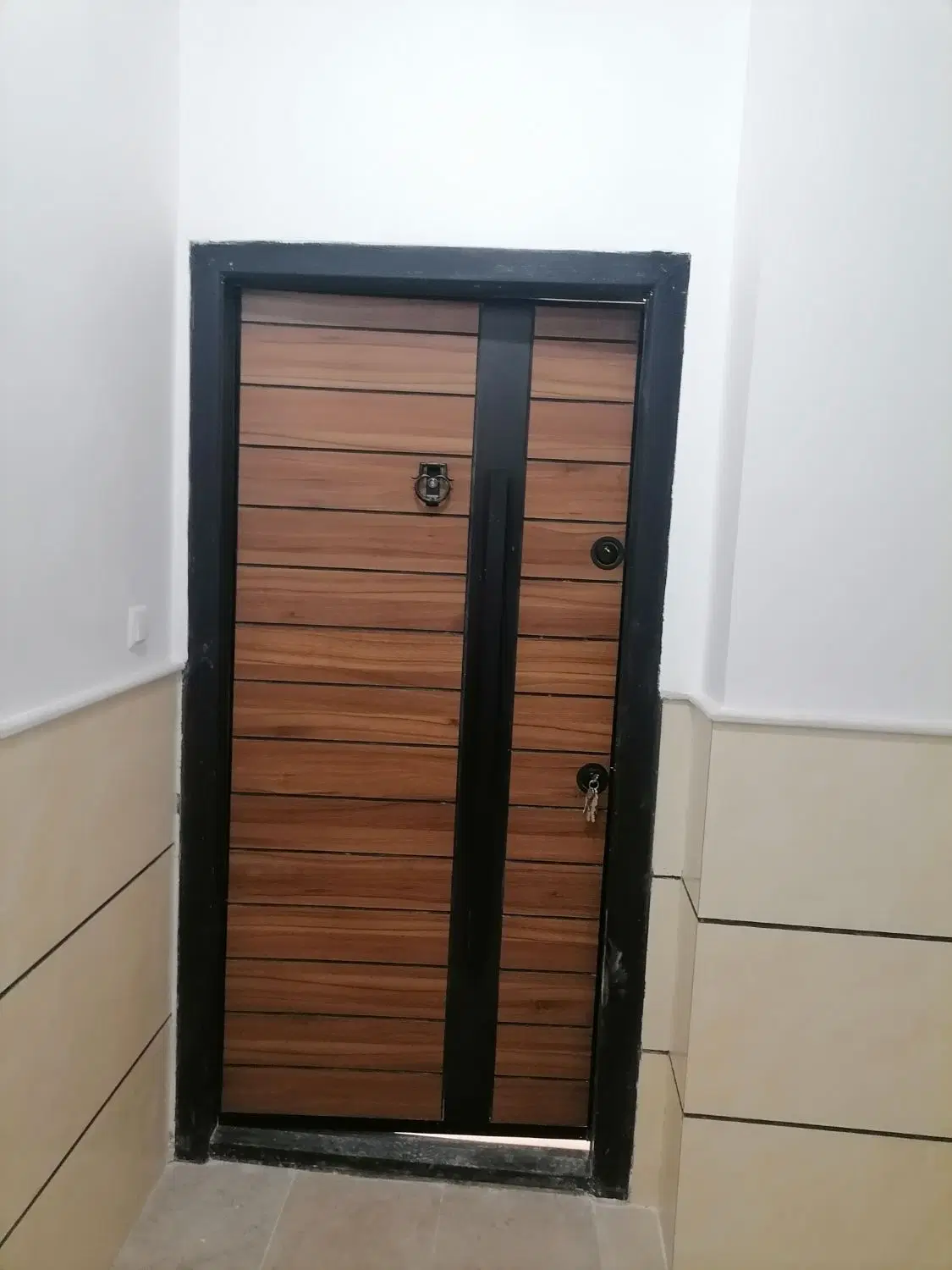 واحد 85متری باپارکینگ.واحدهمه متراژ هرچی بخوای هست