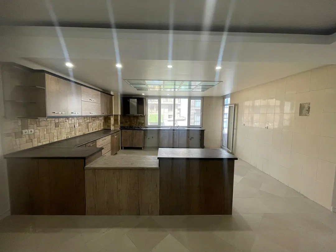 125متر 3خواب فول امکانات تک واحدی آسمان ها
