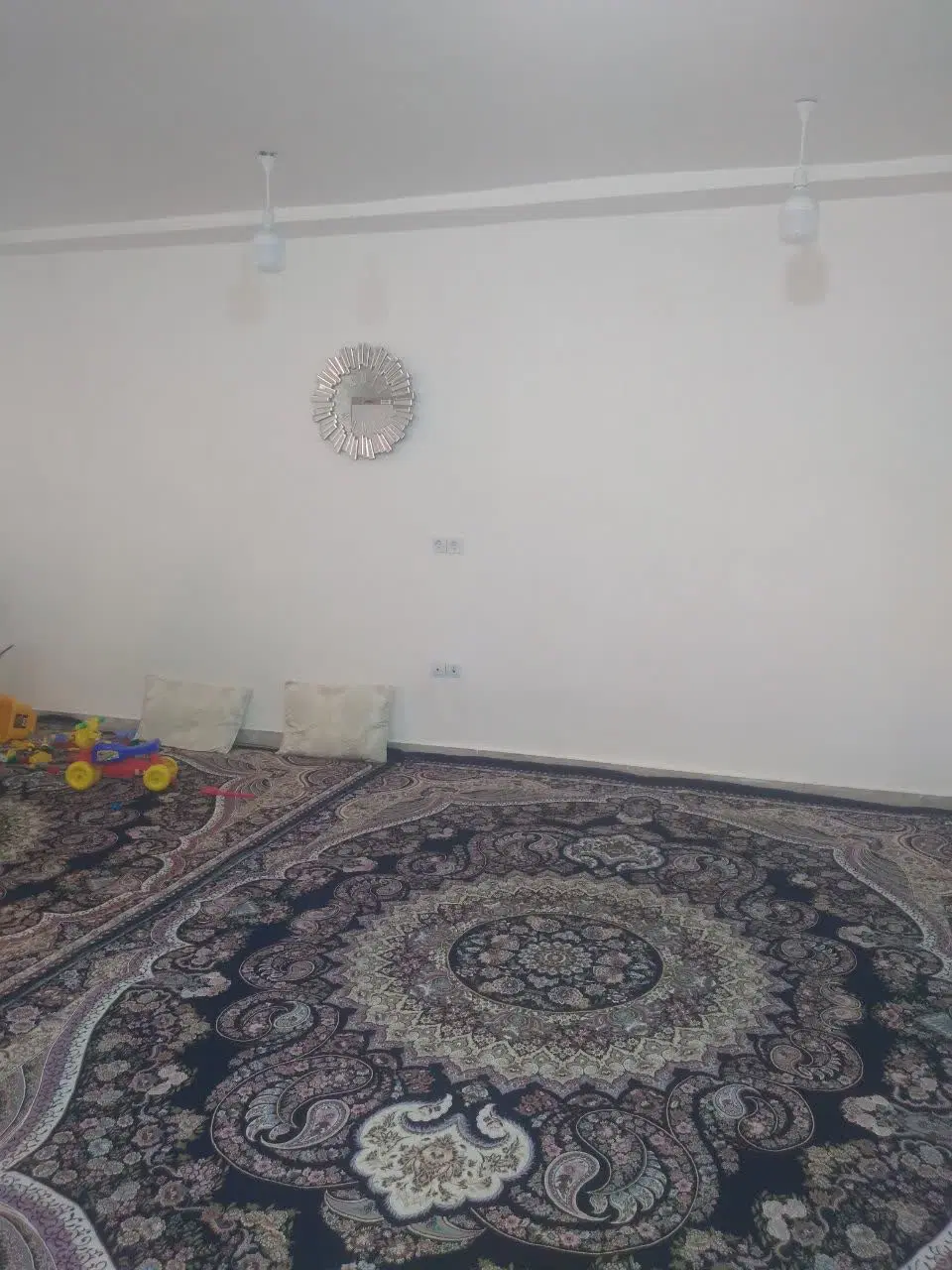 واحد ۸۰ متری دوخواب بلوار مهاجربن سپیدار