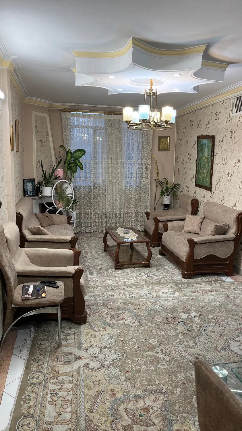 آپارتمان ۷۰ متری میدان اطلاعات