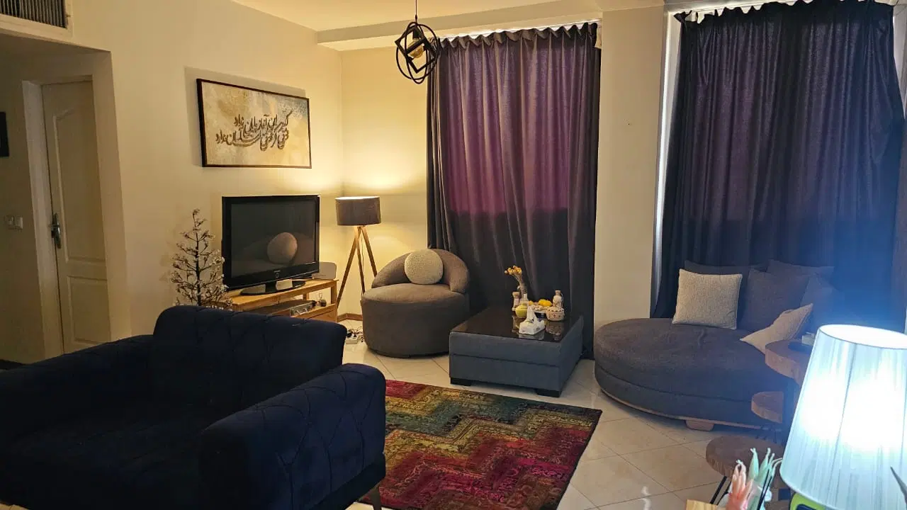 پاسداران ساقدوش ۸۰ متر دو خوابه رو به آفتاب