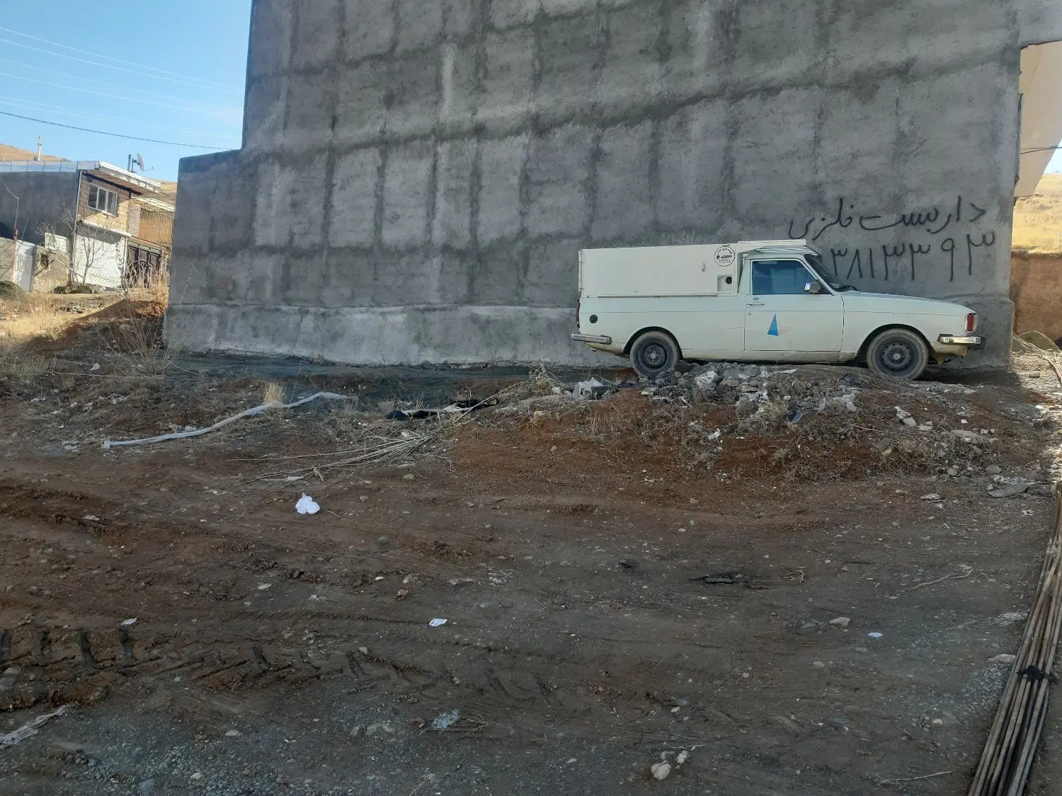 قواره ۱۰۰متری زمین