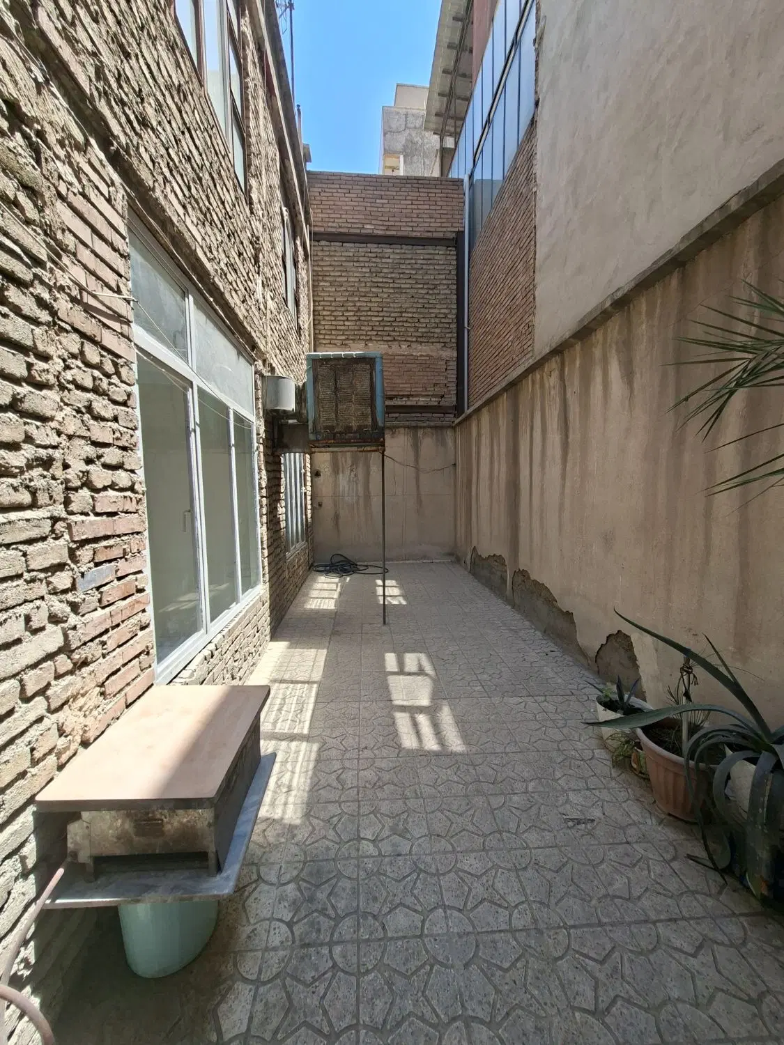 ۵۰ متر تخلیه سکونت موقت