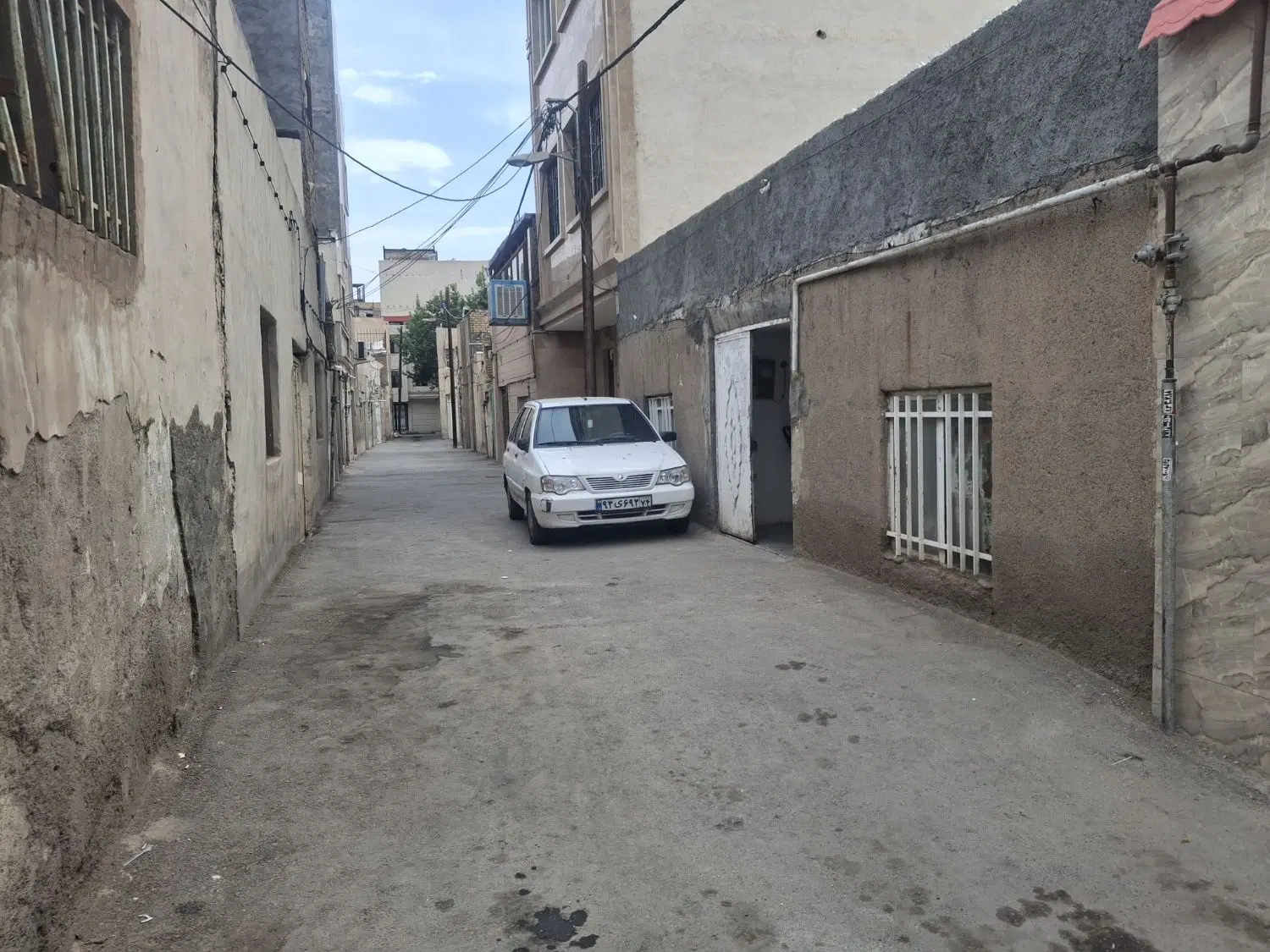 خونه ویلای200  متر حاشیه 10 متر