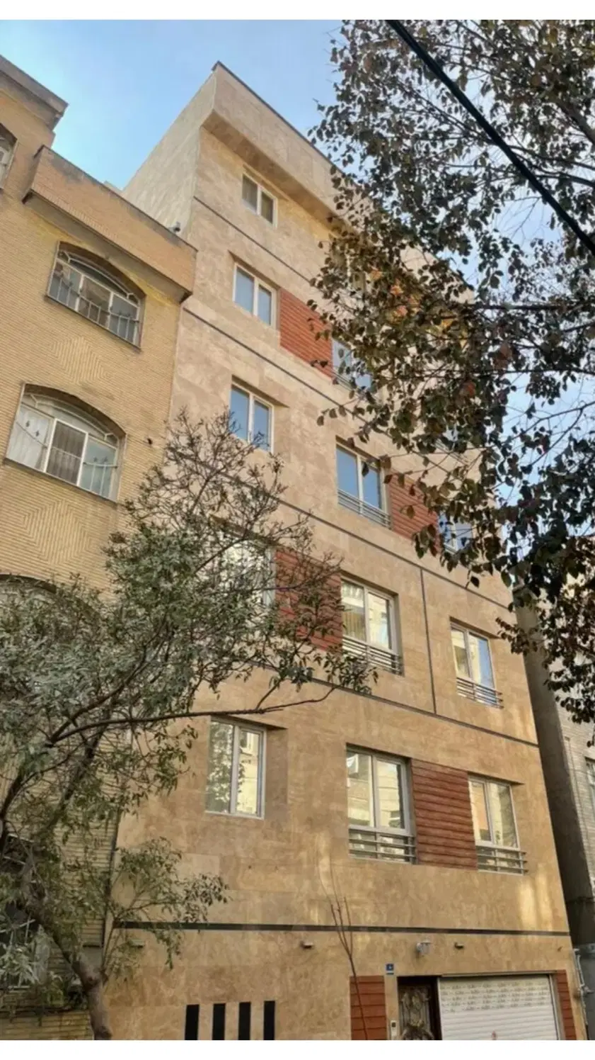 آپارتمان ۹۵ متری بر خیابان