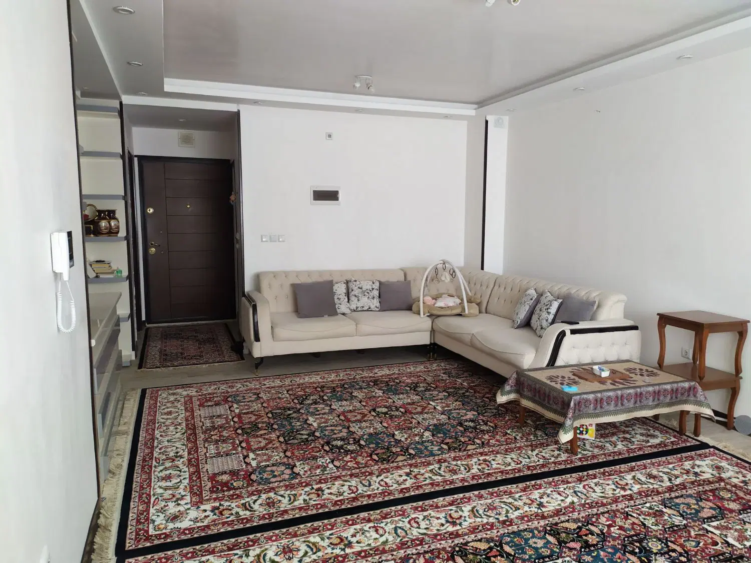 اپارتمان دو خواب سرچشمه ها