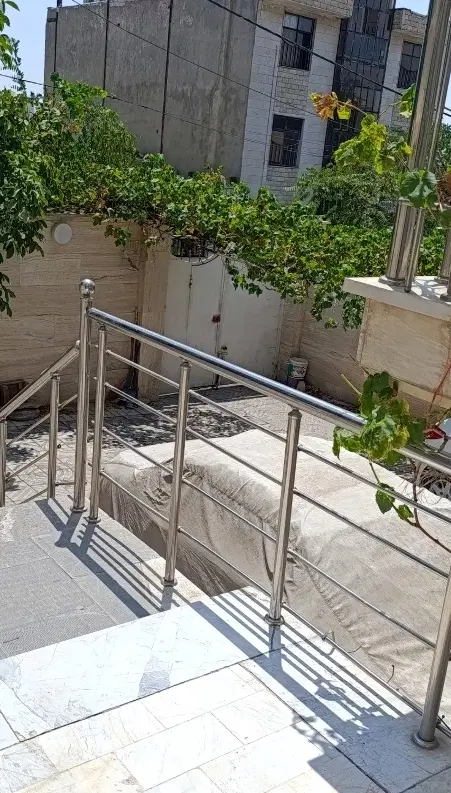 واحد 90متری در گلبرگ پنجم لاله صحرا