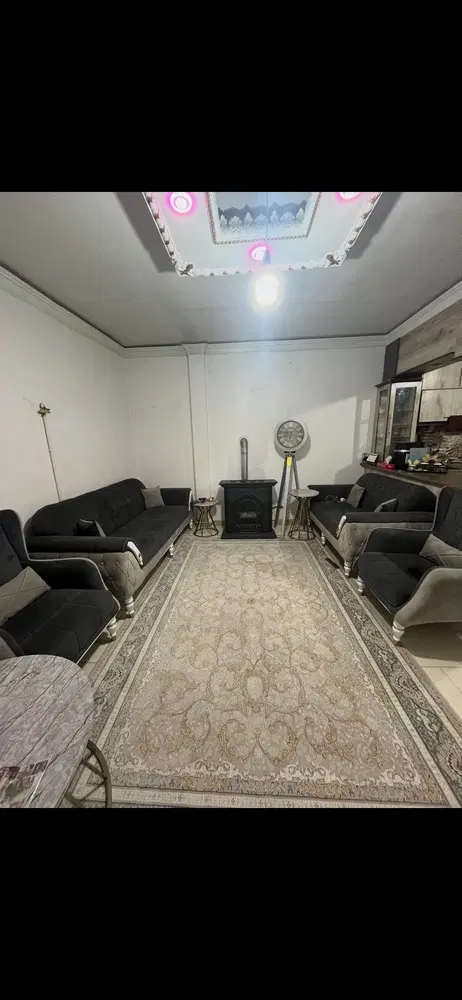 فروش آپارتمان (پارکینگ + انباری ۴ متری)