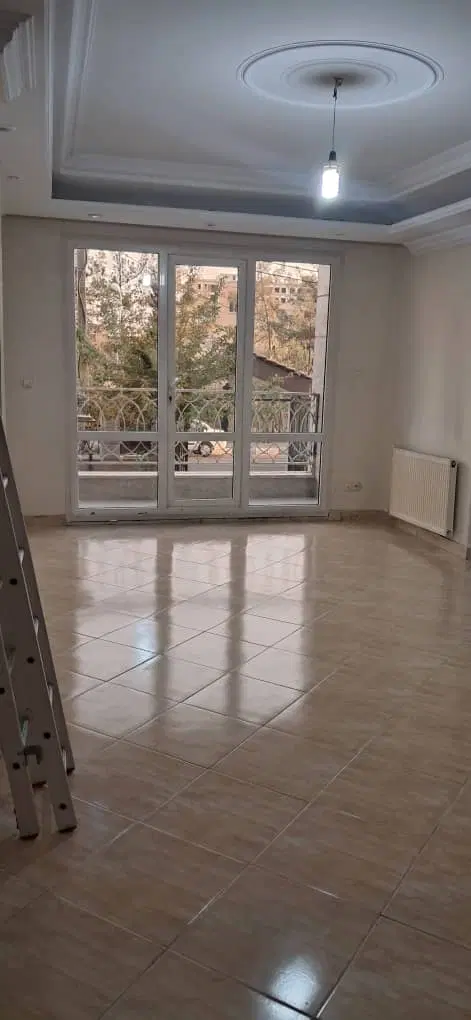 75 متری بهنام  فول امکانات  2 خواب  رو به پارک
