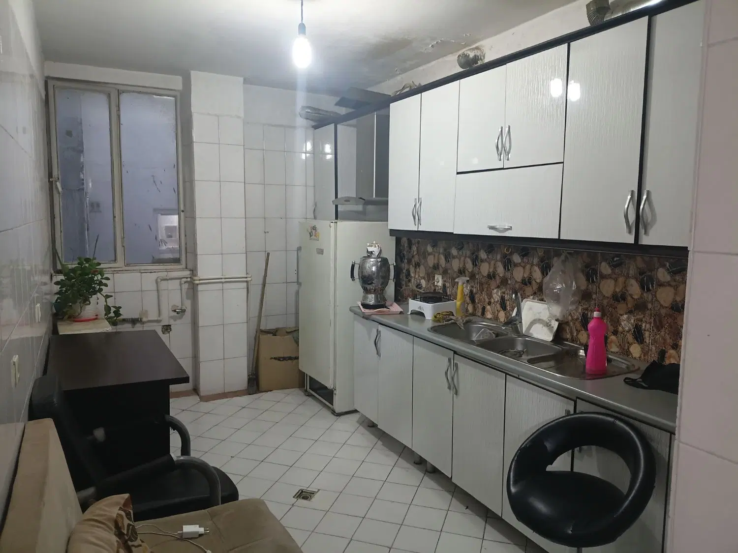 رهن و اجاره واحد اداری ۲ خواب با اسانسور