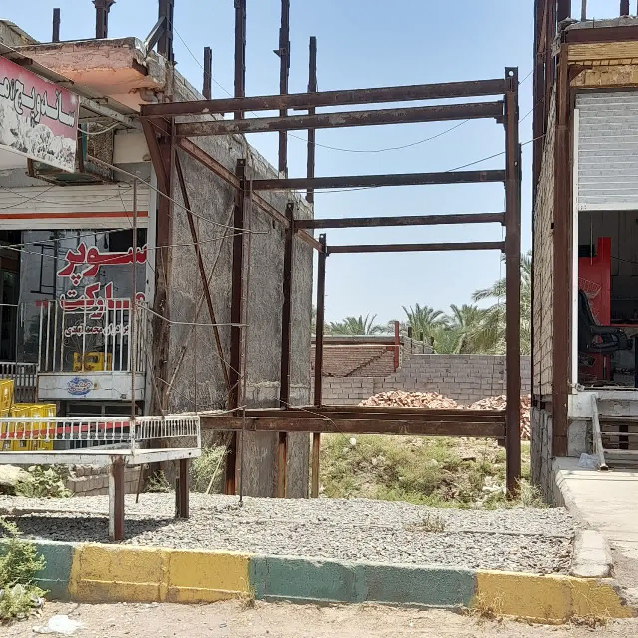 مغازه تجاری رستم آباد
