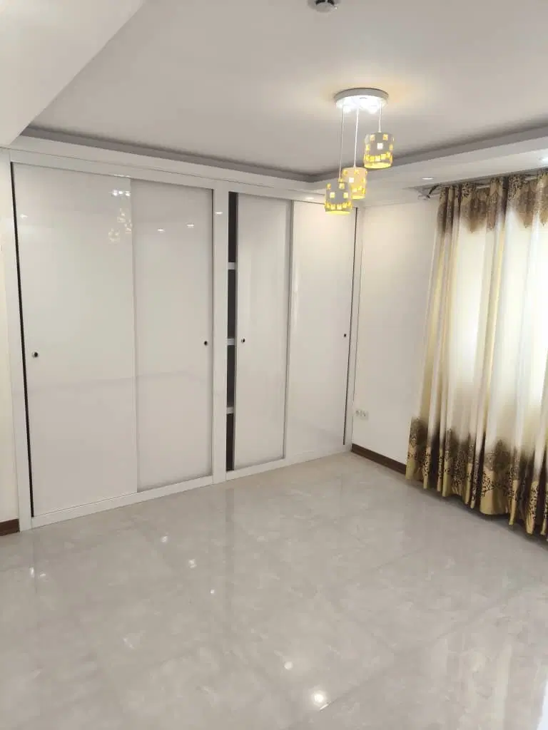 آپارتمان شیک و اوکس خیابان آرمان