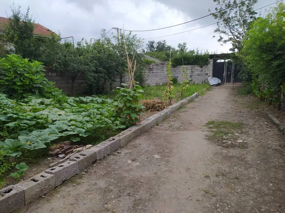زمین مسکونی سند دار
