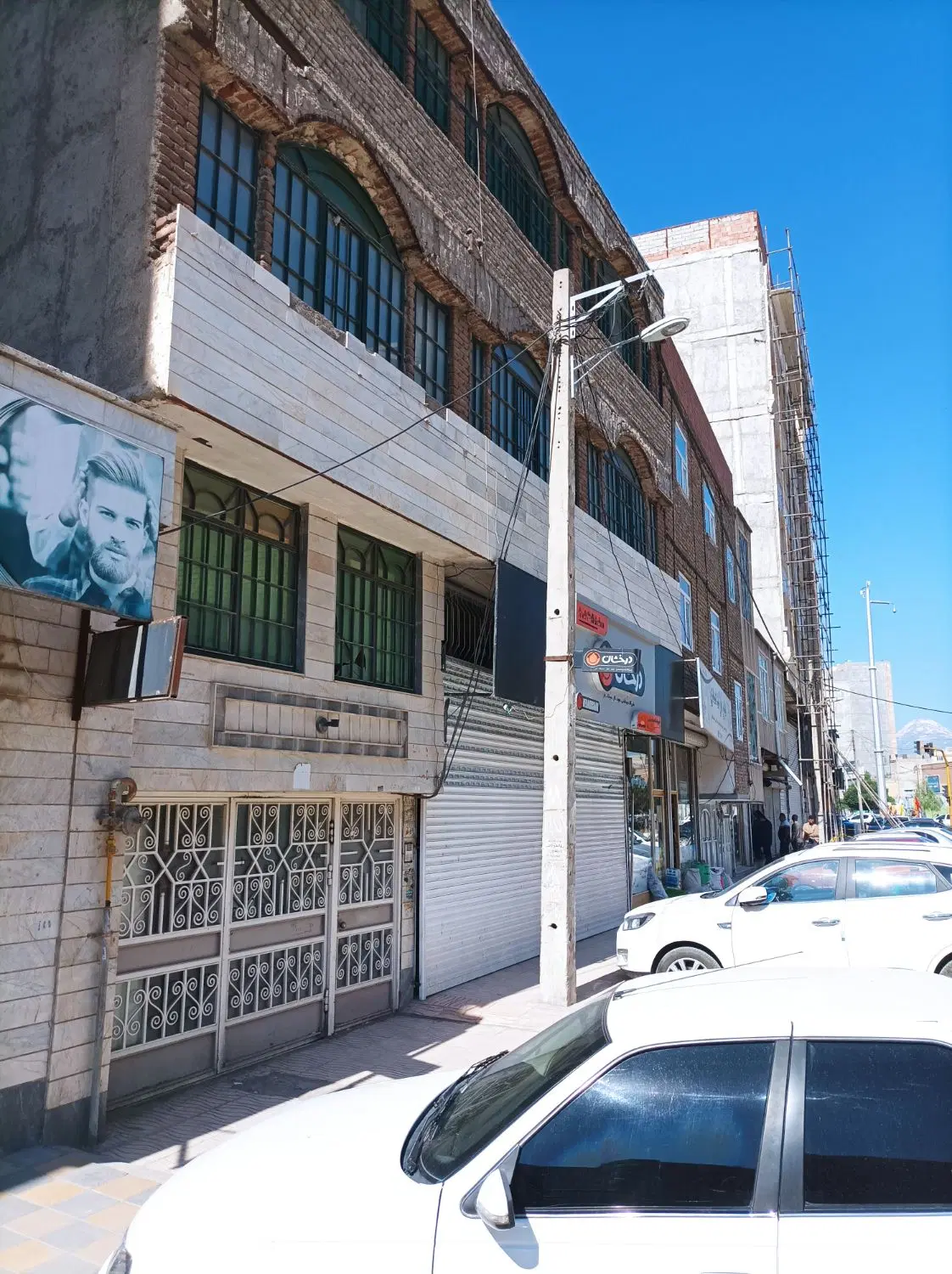 فروش خانه ویلایی بر 20متری معجز