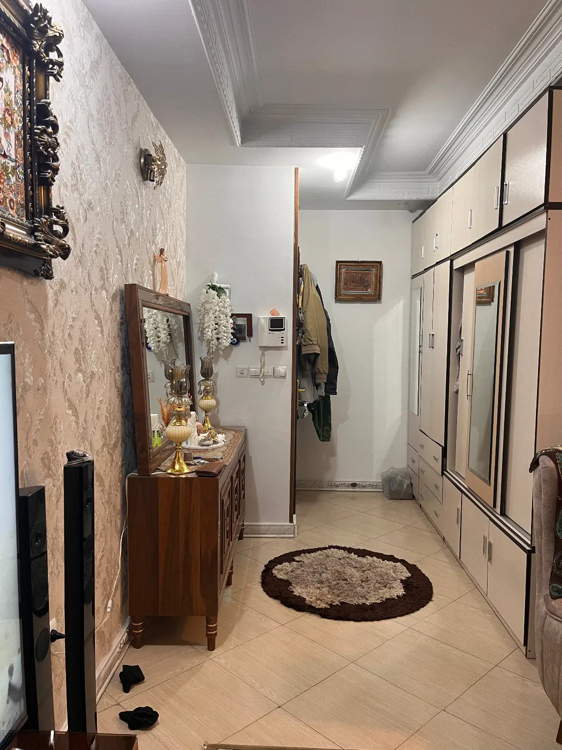 ۸۴ متری خیابان برادران حسنی کوچه بزم