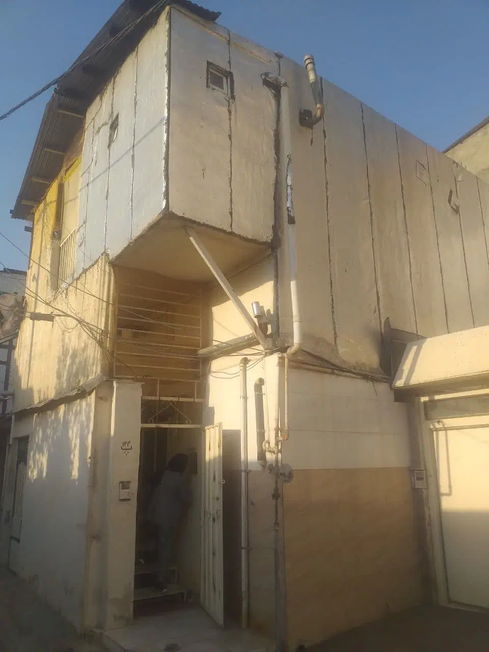 فروش خانه دو طبقه شهدا ۶۰ متری