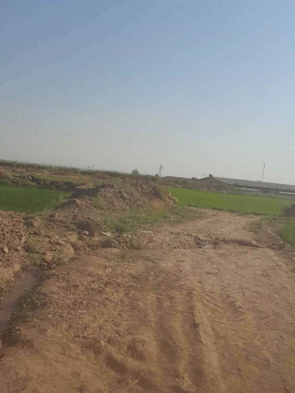 فروش زمین به متراژ ۵۰۰ متر واقع درروستای توشن
