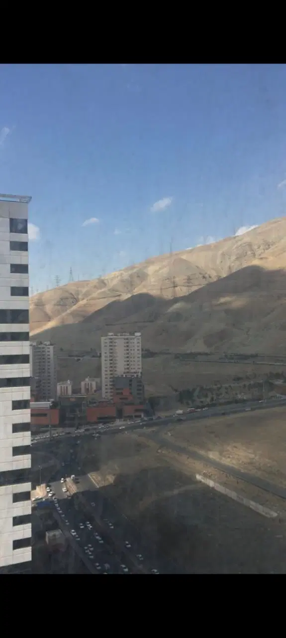 ۱۰۷ متر جنوبی طبقه ۲۶ پنجره قدی خرازی